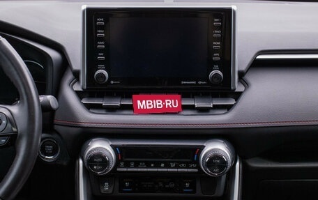 Toyota RAV4, 2020 год, 3 900 000 рублей, 14 фотография