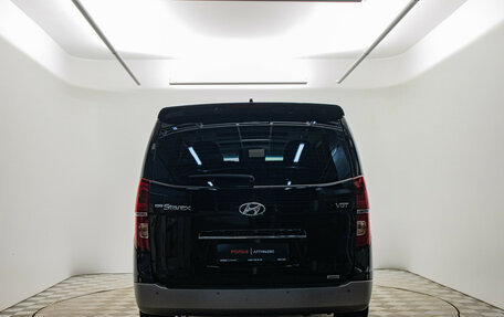 Hyundai Grand Starex Grand Starex I рестайлинг 2, 2019 год, 4 120 000 рублей, 5 фотография