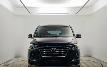 Hyundai Grand Starex Grand Starex I рестайлинг 2, 2019 год, 4 120 000 рублей, 2 фотография