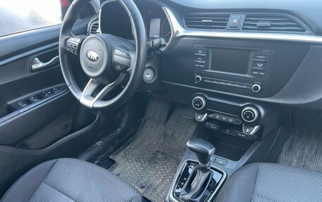 KIA Rio IV, 2021 год, 1 595 000 рублей, 3 фотография