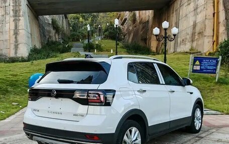 Volkswagen T-Cross I, 2022 год, 1 270 004 рублей, 5 фотография