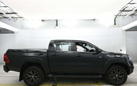 Toyota Hilux VIII, 2022 год, 3 680 980 рублей, 8 фотография