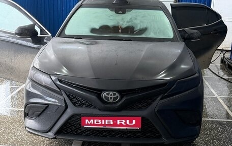 Toyota Camry, 2018 год, 2 999 999 рублей, 2 фотография