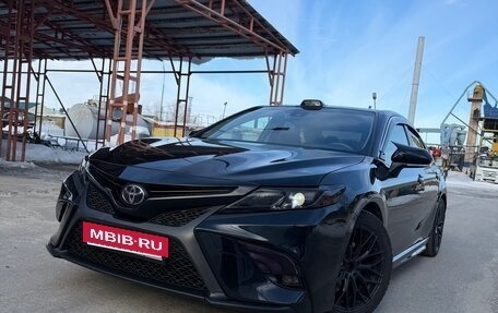 Toyota Camry, 2018 год, 2 999 999 рублей, 3 фотография