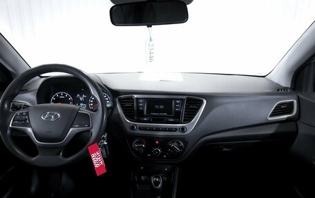 Hyundai Solaris II рестайлинг, 2018 год, 1 253 000 рублей, 13 фотография