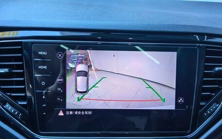 Volkswagen T-Roc I, 2022 год, 1 780 000 рублей, 20 фотография