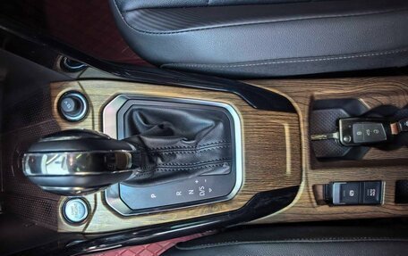 Volkswagen T-Roc I, 2022 год, 1 780 000 рублей, 19 фотография