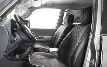 Toyota Land Cruiser Prado 90 рестайлинг, 2001 год, 1 070 000 рублей, 9 фотография