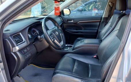 Toyota Highlander III, 2014 год, 2 729 000 рублей, 9 фотография