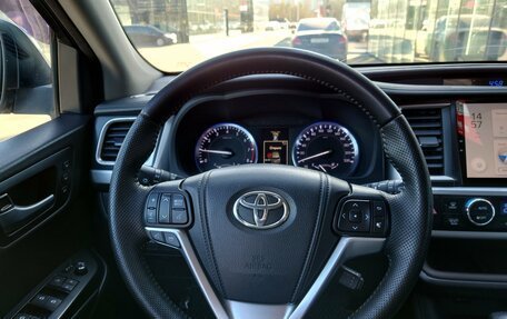 Toyota Highlander III, 2014 год, 2 729 000 рублей, 16 фотография