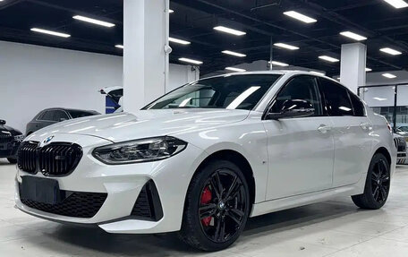 BMW 1 серия, 2023 год, 1 890 017 рублей, 1 фотография