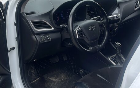 Hyundai Solaris II рестайлинг, 2018 год, 1 250 000 рублей, 3 фотография