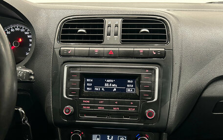 Volkswagen Polo VI (EU Market), 2017 год, 1 049 000 рублей, 18 фотография