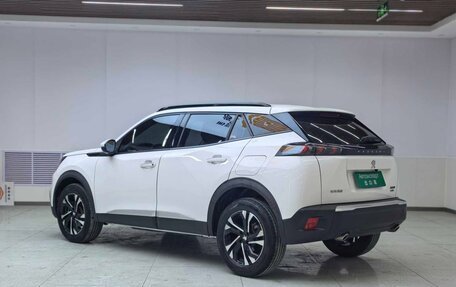 Peugeot 2008 II, 2021 год, 1 450 000 рублей, 6 фотография