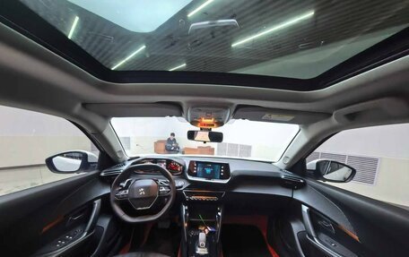 Peugeot 2008 II, 2021 год, 1 450 000 рублей, 11 фотография