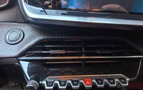 Peugeot 2008 II, 2021 год, 1 450 000 рублей, 18 фотография