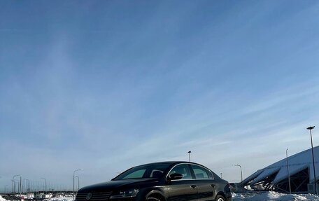 Volkswagen Passat B7, 2011 год, 699 000 рублей, 2 фотография