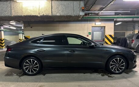 Hyundai Sonata VIII, 2021 год, 2 600 000 рублей, 4 фотография