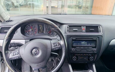 Volkswagen Jetta VI, 2012 год, 852 000 рублей, 9 фотография