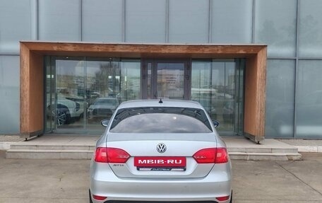 Volkswagen Jetta VI, 2012 год, 852 000 рублей, 3 фотография