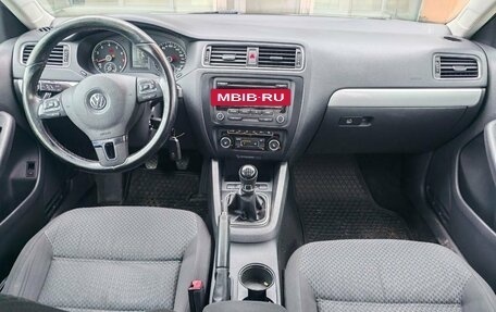 Volkswagen Jetta VI, 2012 год, 852 000 рублей, 8 фотография