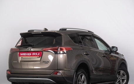 Toyota RAV4, 2017 год, 2 889 000 рублей, 7 фотография