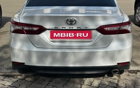 Toyota Camry, 2019 год, 2 700 000 рублей, 6 фотография