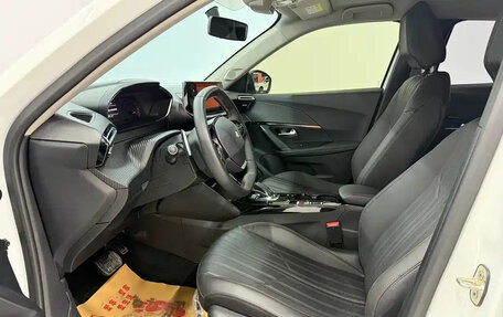 Peugeot 2008 II, 2022 год, 1 582 070 рублей, 7 фотография