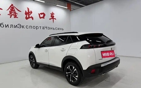 Peugeot 2008 II, 2022 год, 1 582 070 рублей, 5 фотография