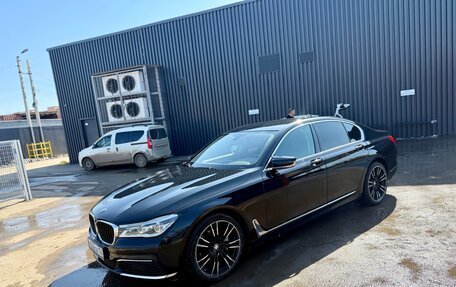 BMW 7 серия, 2017 год, 2 690 000 рублей, 2 фотография