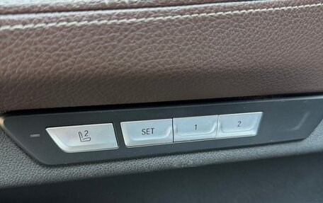 BMW 7 серия, 2017 год, 2 690 000 рублей, 12 фотография