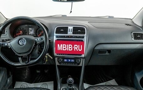 Volkswagen Polo VI (EU Market), 2015 год, 784 300 рублей, 8 фотография