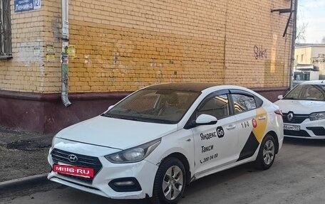 Hyundai Solaris II рестайлинг, 2018 год, 500 000 рублей, 4 фотография