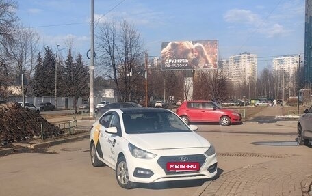 Hyundai Solaris II рестайлинг, 2018 год, 500 000 рублей, 7 фотография