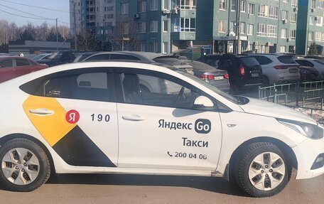 Hyundai Solaris II рестайлинг, 2018 год, 500 000 рублей, 11 фотография