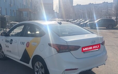 Hyundai Solaris II рестайлинг, 2018 год, 500 000 рублей, 8 фотография