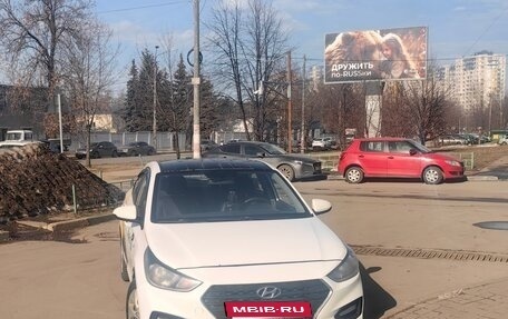 Hyundai Solaris II рестайлинг, 2018 год, 500 000 рублей, 14 фотография