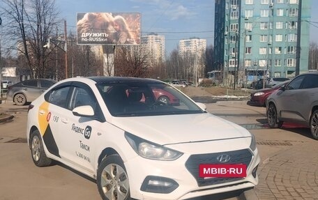 Hyundai Solaris II рестайлинг, 2018 год, 500 000 рублей, 12 фотография