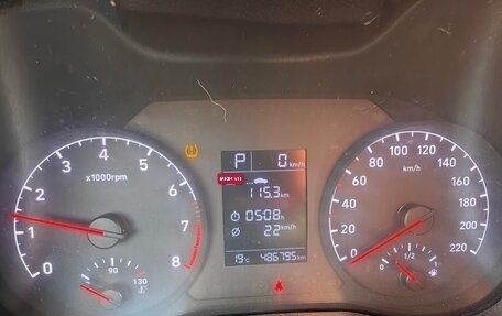 Hyundai Solaris II рестайлинг, 2018 год, 500 000 рублей, 29 фотография