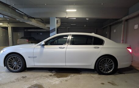 BMW 7 серия, 2015 год, 2 390 000 рублей, 13 фотография