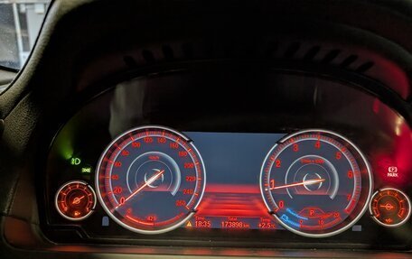 BMW 7 серия, 2015 год, 2 390 000 рублей, 10 фотография