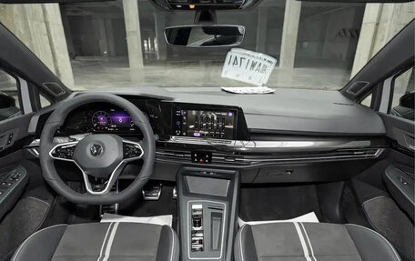 Volkswagen Golf VIII, 2023 год, 1 829 017 рублей, 10 фотография