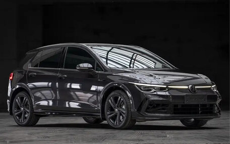 Volkswagen Golf VIII, 2023 год, 1 850 017 рублей, 3 фотография