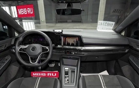 Volkswagen Golf VIII, 2023 год, 1 850 017 рублей, 10 фотография