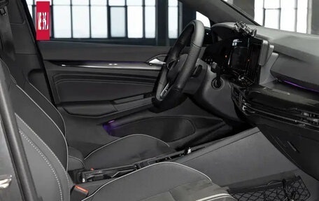 Volkswagen Golf VIII, 2023 год, 1 850 017 рублей, 13 фотография