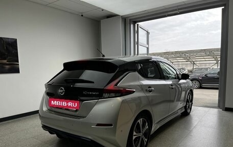 Nissan Leaf II, 2018 год, 1 600 000 рублей, 6 фотография