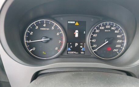 Mitsubishi Outlander III рестайлинг 3, 2022 год, 4 000 000 рублей, 9 фотография