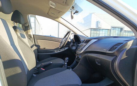 Hyundai Solaris II рестайлинг, 2013 год, 750 000 рублей, 13 фотография