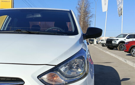 Hyundai Solaris II рестайлинг, 2013 год, 750 000 рублей, 21 фотография