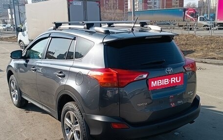 Toyota RAV4, 2015 год, 1 899 000 рублей, 2 фотография